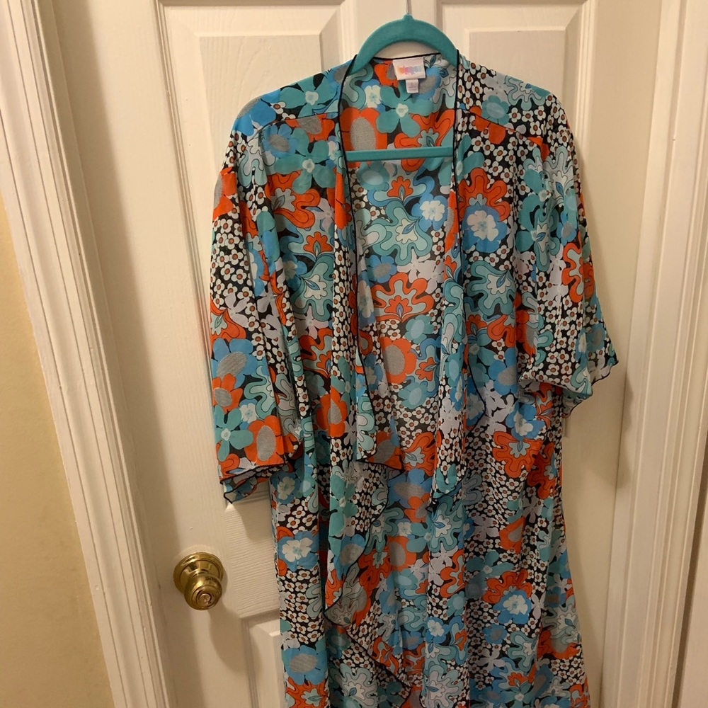 LuLaRoe “Shirley” sheer kimono